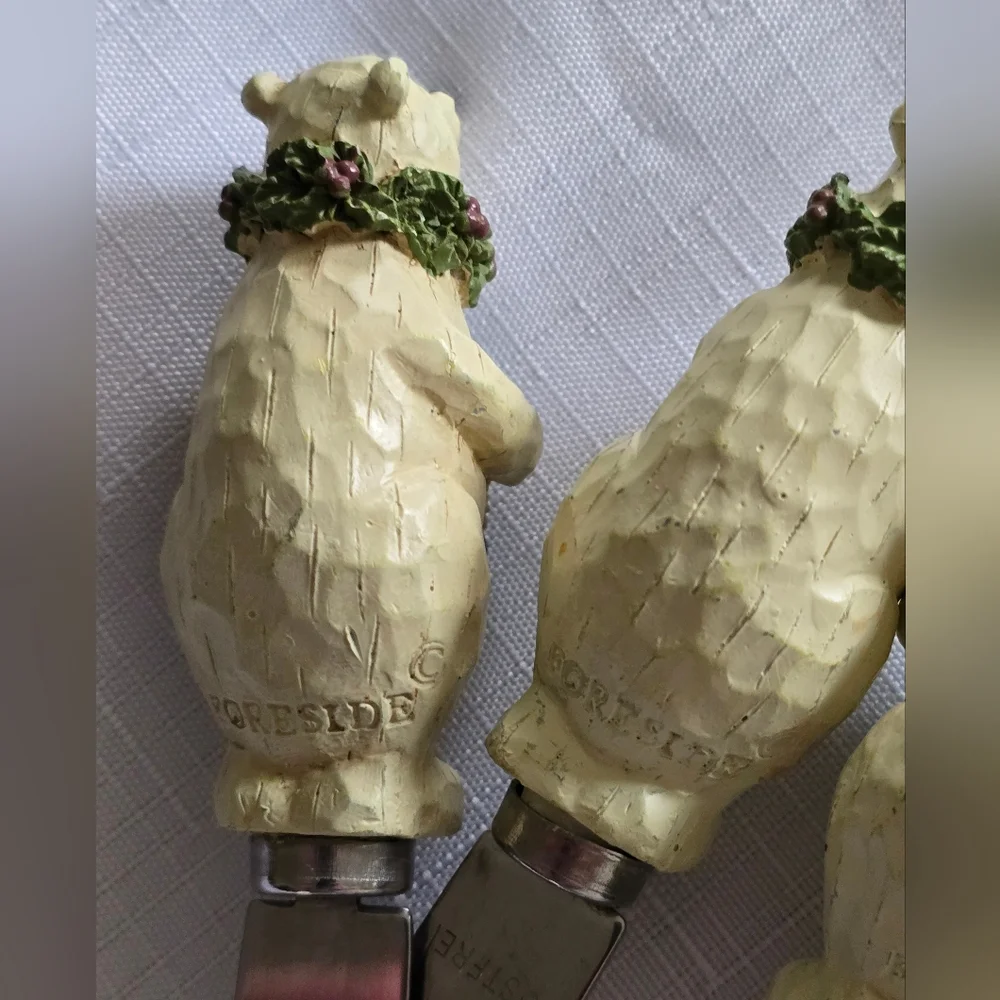 Foreside Set of 4 Small Spreading Knives/ Spreaders With Polar Bear Winter Theme